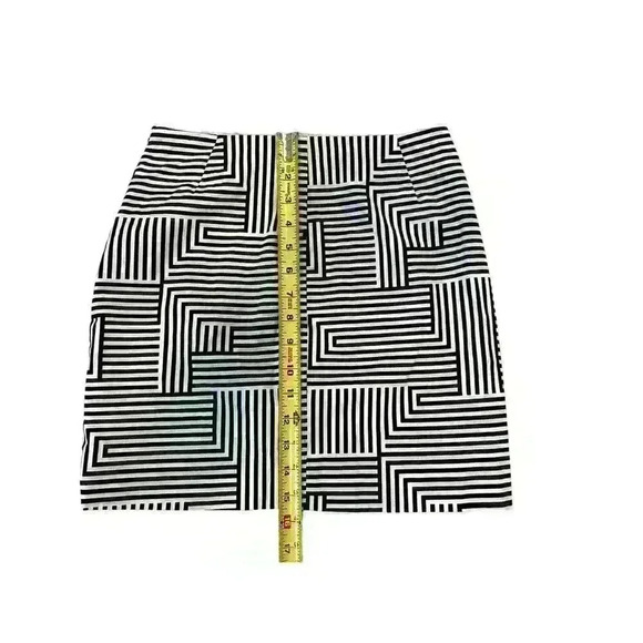 KATE SPADE SATURDAY GEOMETRIC MINI SKIRT SIZE S - Picture 6 of 7